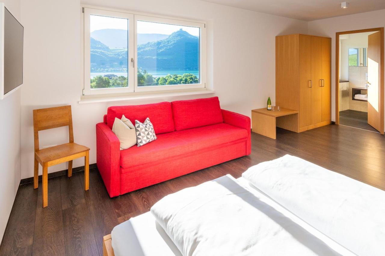 Bed and Breakfast Roesslhof Caldaro Esterno foto