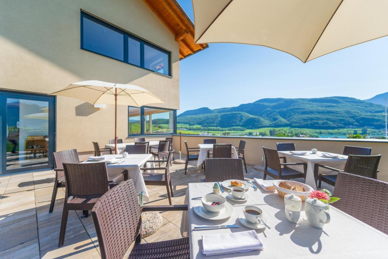Bed and Breakfast Roesslhof Caldaro Esterno foto